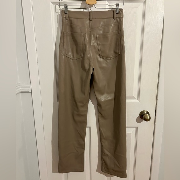 Dynamite Gisele faux leather straight leg pants - Picture 6 of 10